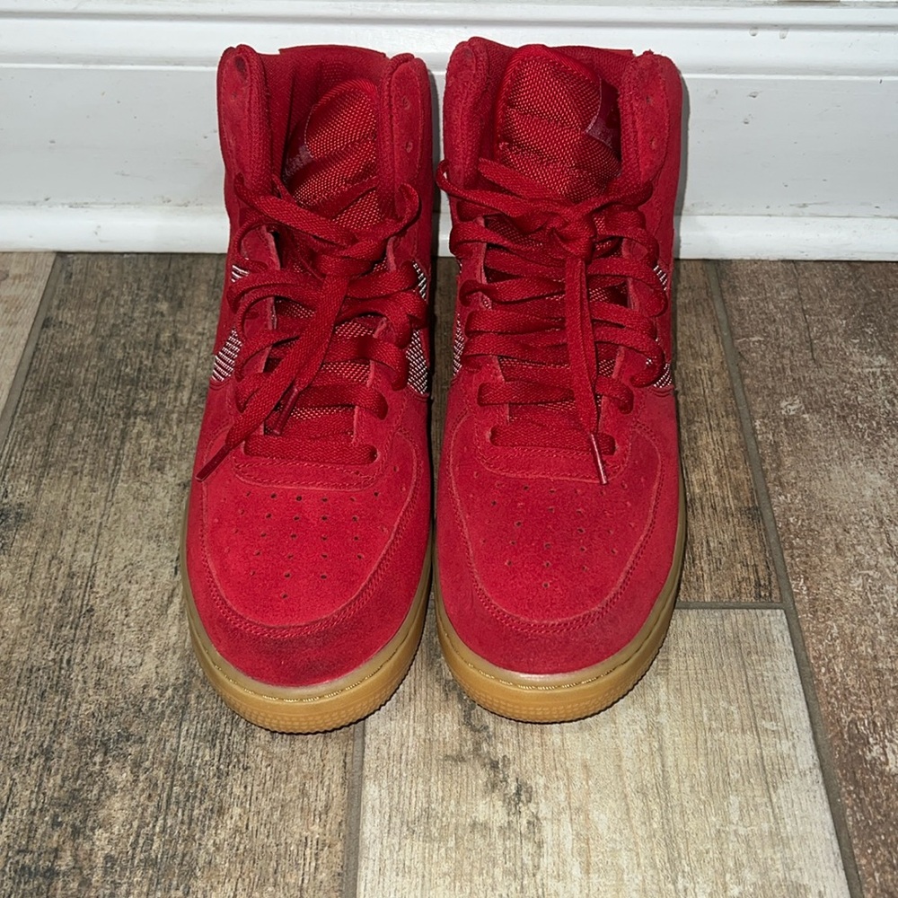 Nike High top AF1 …. 806403-601